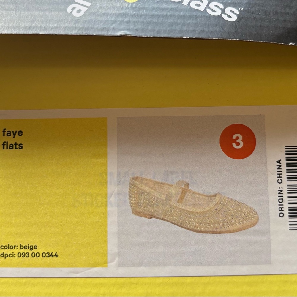 Girls Silver Sequin’s NWT Shoes by Art Class Size 3 - Picture 4 of 4